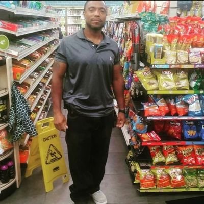 RueHomie's profile picture. Analytical and Authentic