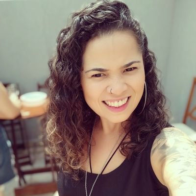 vivisluz's profile picture. Quem sai aos seus, não degenera nunca