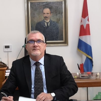 Deputy Director General for Latin America and the Caribbean at the Ministry of Foreign Affairs of #Cuba @CubaMINREX
(Account multilingue ufficiale)