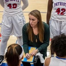 Head Girls Varsity Coach at Park View Highschool 🏀 4th Grade Teacher at Forest Grove Elementary School 👩‍🏫.