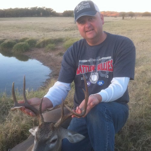 bhahn7's profile picture. 