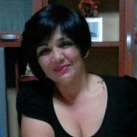 Cirujano General egresada de la UNEFM, Venezolana, amante de la paz, de la cultura y de la orfebreria