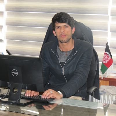 محمد عمیر عابد 
محصل پوهنزی حقوق و علوم سیاسی پوهنتون کابل و کارمند یکی از ادارات دولتی