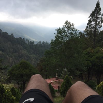 alberto_hdz10's profile picture. Lost in this city.