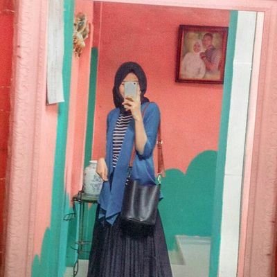 Ahsvsv5's profile picture. 