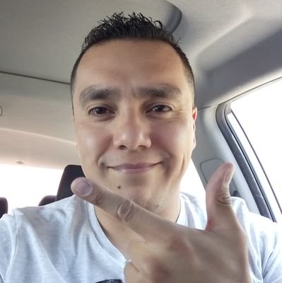 Noctambulo amante de la cerveza y los sueños obscuros. Gustoso de buena música y tardes lluviosas. A veces distraído y otras tantas despistado 🤔😬