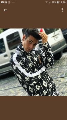 CoscuQue's profile picture. Dale Chile Veni