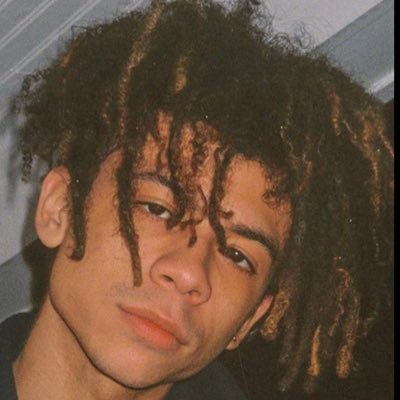 RostiqCW's profile picture. Clanless top 10 ch