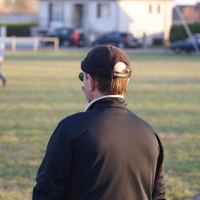 ThierryMoustach's profile picture. Allez ptit bleu on travail