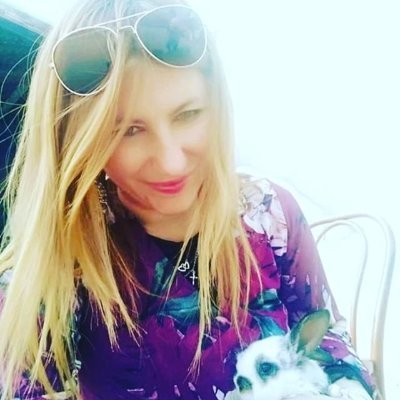 MoniettaMony's profile picture. vivere e sentire guardare e ascoltare amare e sognare...essere per impararare donare per creare...♡♥