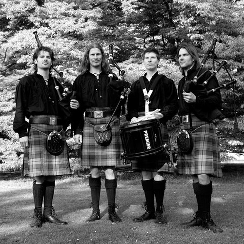 Doedelzakspeler | bagpiper | Schotse muziek | doedelzakmuziek | Bruiloft | Bagpipes| Schotse kilt | Snare drum | http://t.co/yUhA4BkAuG