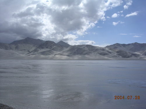 jkcho35's profile picture. 나는 행복합니다. 아니 행복하고 싶습니다. 이제 시작입니다. 그러나 그 끝은 누구도 알 수 없습니다. 그래도 희망의 끈을 부여잡고 오늘도 한걸음 한걸음 나아갑니다. 희망, 사랑, 성장합니다. 당신으로 인하여