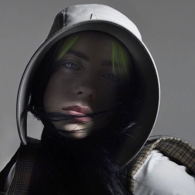 Your source about @billieeilish on the charts | 📲 Turn on notifications | Fan Account.
