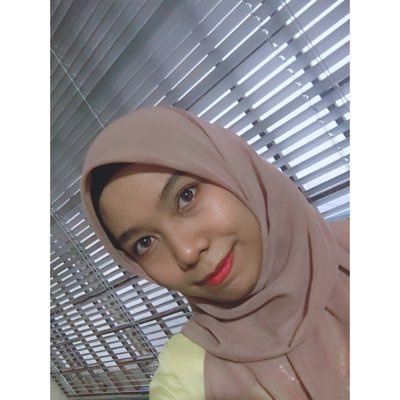aena_azmn09's profile picture. silent