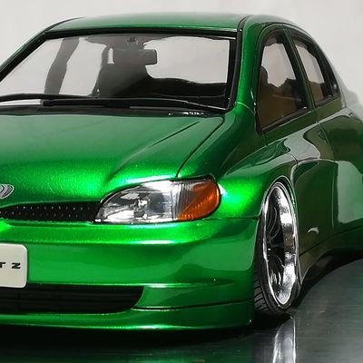 カーモデルを好き勝手にカスタマイズしています。サスペンションなどは撤去。模型製作の方向性は実車忠実再現の正統派では無く、妄想、空想の邪動車(笑)所謂「イロモノ」を中心に楽しんでます〜笑。