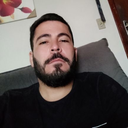 clebertonLima18's profile picture. 