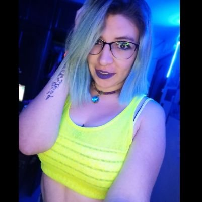 LunatikXP's profile picture. Actriz, creadora de contenido, cantante y comunicadora social #Boliviana #PaceñitaDeCorazón
Ig: Lunesa.CP
Tiktok: lunesa.cp