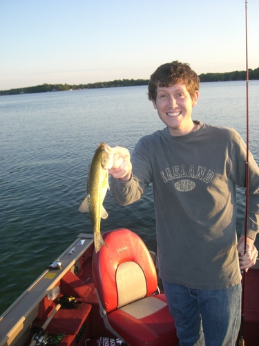 stevenguns's profile picture. A Wonderlustful Wisconsin Native living in Chicago. UW-Milwaukee and Murray State Alum.