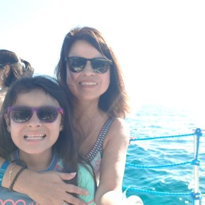 Comunicadora, especializada en comunicación institucional y súper interesada en redes sociales y temas de economía.