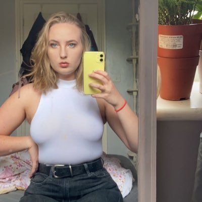 EmmielouGill1's profile picture. she/her 🏳️‍🌈