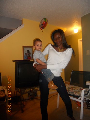 kIMADIAMONDZ's profile picture. Kind, ambitious, empowered and determined also definitely hot...i live 3 life, my son and my fam! Like to c the good in people and also give them MAKEOVERS!!!