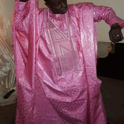 SabarineShakour's profile picture. vendeur de denrées alimentaires et cosmétiques,  chemises ,  chaussures de grandes marques, des sacs classes, des montres de luxes, et des produits de beauté.