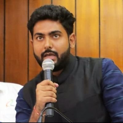 shisomes's profile picture. A true Patriot🤘.Interest in Political issues.Socially Active.💯 ..Studied Journalism.