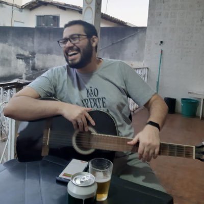 Enquanto a vida vai e vem, vc procura achar alguém, que um dia possa lhe dizer: quero ficar só com vc. Te amo @ana_sooares