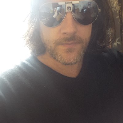 Razorvalentine's profile picture. Do not conform to the pattern of this world, but be transformed by the renewing of your mind. Romans 12:2