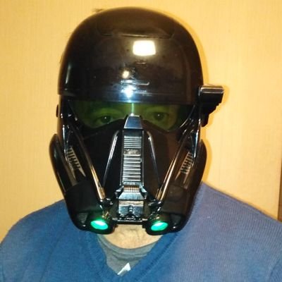 mike_scout's profile picture. Informatico, cinefilo, scout-radioaficionado y STAR WARS, hijo de inmigrante.