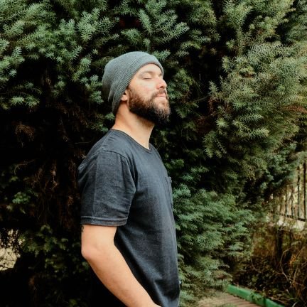 fabioppelegrino's profile picture. Esqueça essa história de querer entender tudo.
Em vez disso, VIVA,
em vez disso, DIVIRTA-SE!
Não analise, CELEBRE!