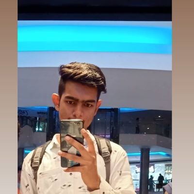 itz__shivanshu's profile picture. CSE🎓