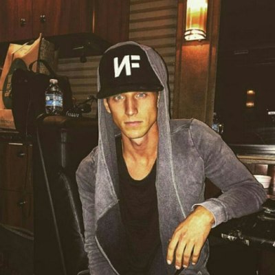 People change, even satan used to be an angel 👼
Give me my mind back🗝️
NFrealmusic discord👇