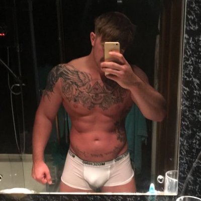 Official page for FitLadsofBritain from Insta