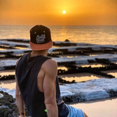 alexgr1992's profile picture. Dispensador oficial de paracetamol y mucha agua💊 "¡Médico a mí! Sin ser yo nada de esas cosas". 🎮 SW: 8015-3368-9122