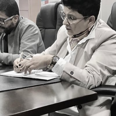 agrandate's profile picture. Formada en humanidades. Una vida dedicada a la educación.