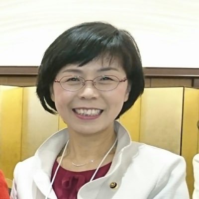 佐賀県鳥栖市議会議員 公明党佐賀県本部女性局長☆2020年2月防災士資格試験合格☆飛松妙子の公式Twltterアカウントです。 2017年5月に始め、７月～本格的に。 まだまだ、SNSは不慣れですが、飛松妙子の政策・活動・情報など、発信を頑張りますo(^o^)o 宜しくお願い致します★