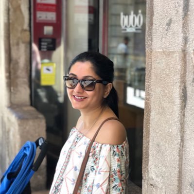 Marketer, Reader, Traveller. Being positive is the mantra. | Tweets are personal.