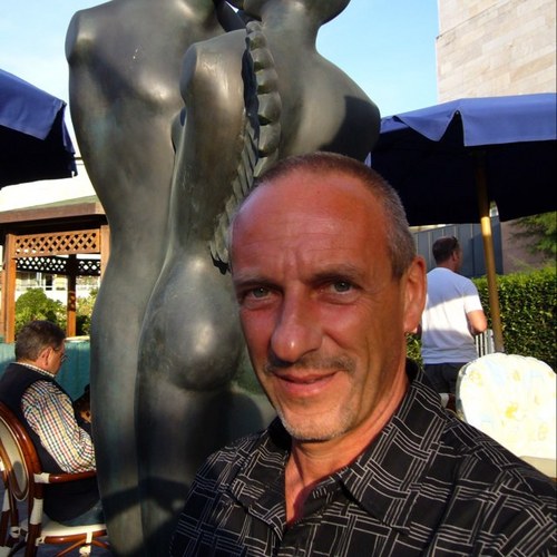 cali2859's profile picture. 