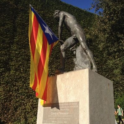 🧐 https://t.co/rqg4IAhpfv 🔉RadioHadrian 
🗳 @Directe68  @ResINDEPEcat  # LA💧CATALANA 
💙 Veritat-Identitat-Llibertat-Vida
14' inh: https://t.co/jAmwZFVIVU