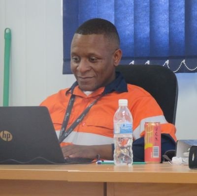 AbotsengH's profile picture. Earth scientist. Dad. Wabi-Sabi.