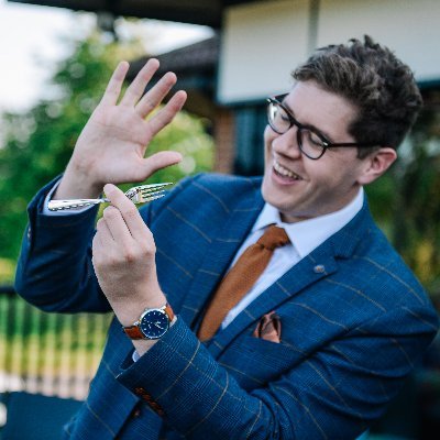 Speaker, Award-Winning Magician & host of the #Unlocked podcast! Inspiring others to be the best version of themselves and create magical experiences!