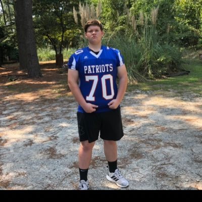 Griffin Branson/ Fox Creek High School/ Class of 22 / 3.0 gpa / 6ft / 290 / OL and DL