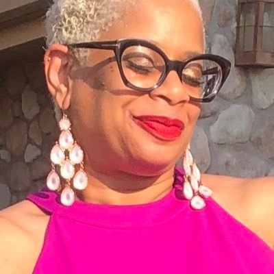 MotonReG's profile picture. The Queen