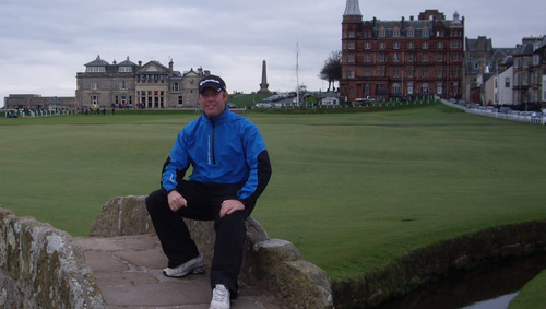 Owner & Director of @2undergolf  & @SwilcanBids Father and ex caddie on the famous Old Course in St Andrews.