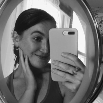 sarahkolczak's profile picture. huh?