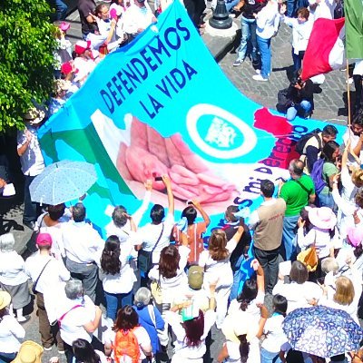 Defendemos la vida desde el momento de la Concepción hasta la muerte natural. Defendemos la familia natural.