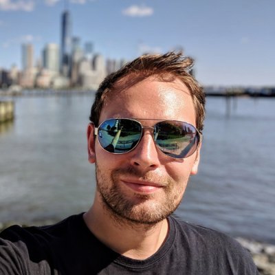 Android Developer. I enjoy crafting native user interfaces for Android apps. I develop a design system for @allegrotech.