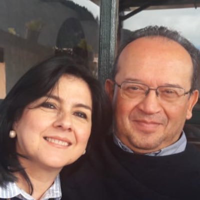 Titissugarx's profile picture. Emprendedora, esposa y madre al 100%