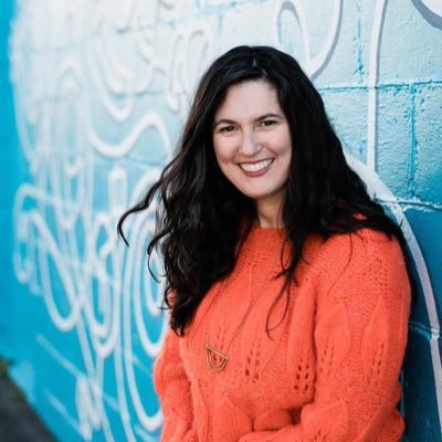 Social Media Strategist #⃣ Healthy Food Fan 🥗 Mama of Boys 👩👦👦 Love to Travel ✈️ and Eat Chocolate 🍫 she/her 💁🏻♀️